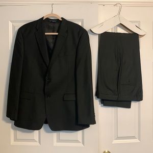 TOMMY HILFIGER Men’s Modern Fit Suit Set - EUC - 42R - black